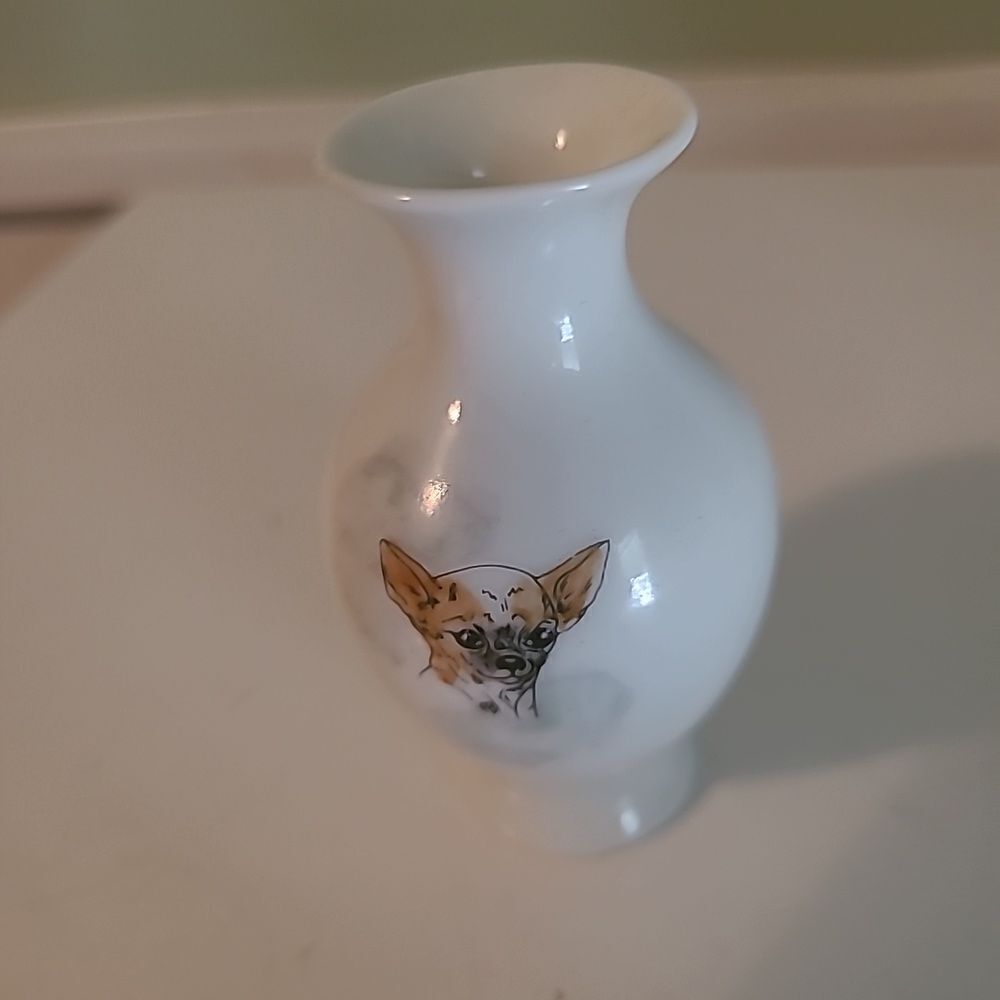 Mini Dog Vase - Picture 2 of 4
